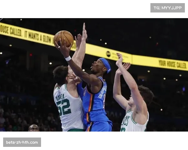 雷霆霍姆格伦场均12篮板 年轻内线护框助进攻效率第四